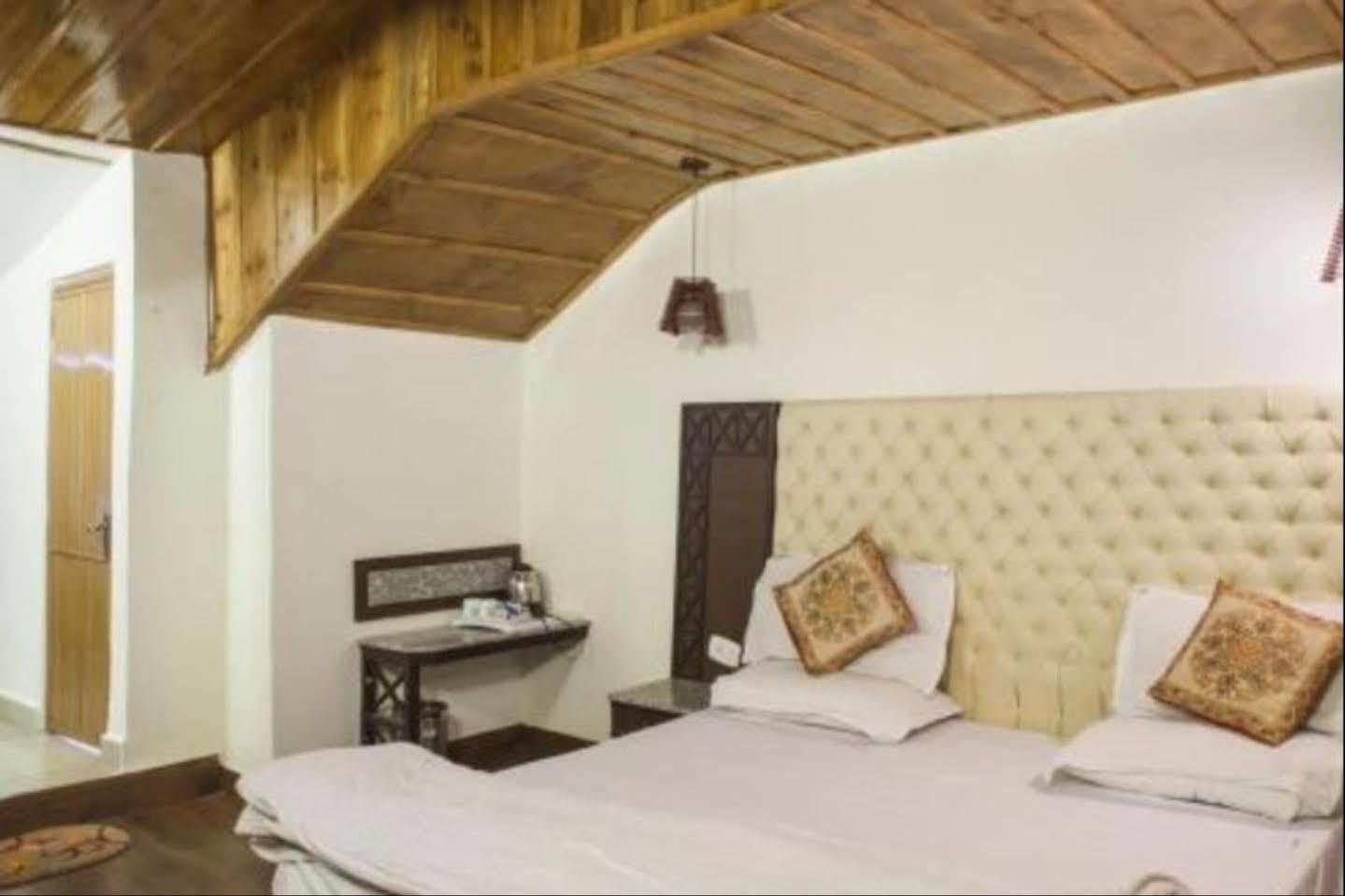 Sagrika Resort Dalhousie Kültér fotó